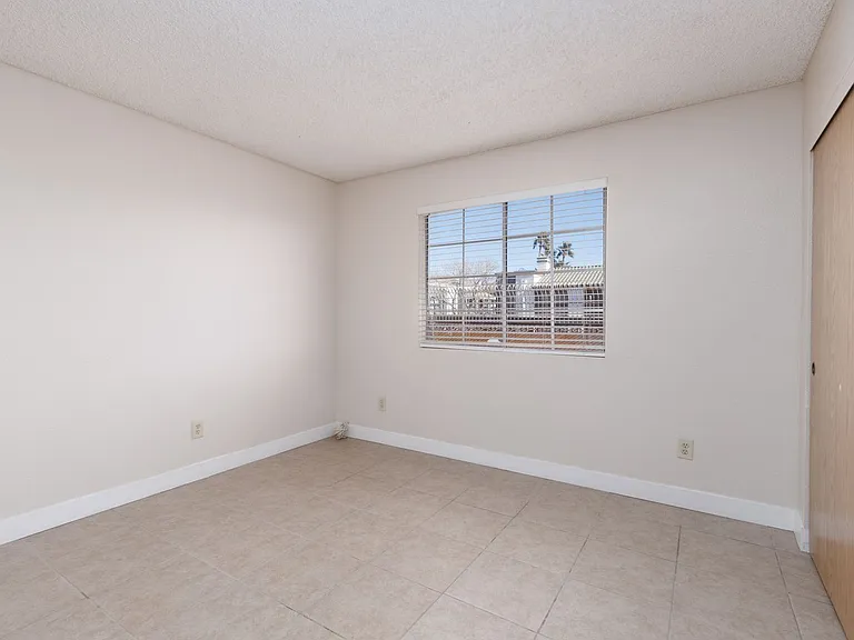 2674 Bryandouglas Dr — Photo 10
