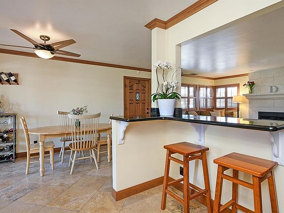 3rd image of 1498 Sierra Avenue