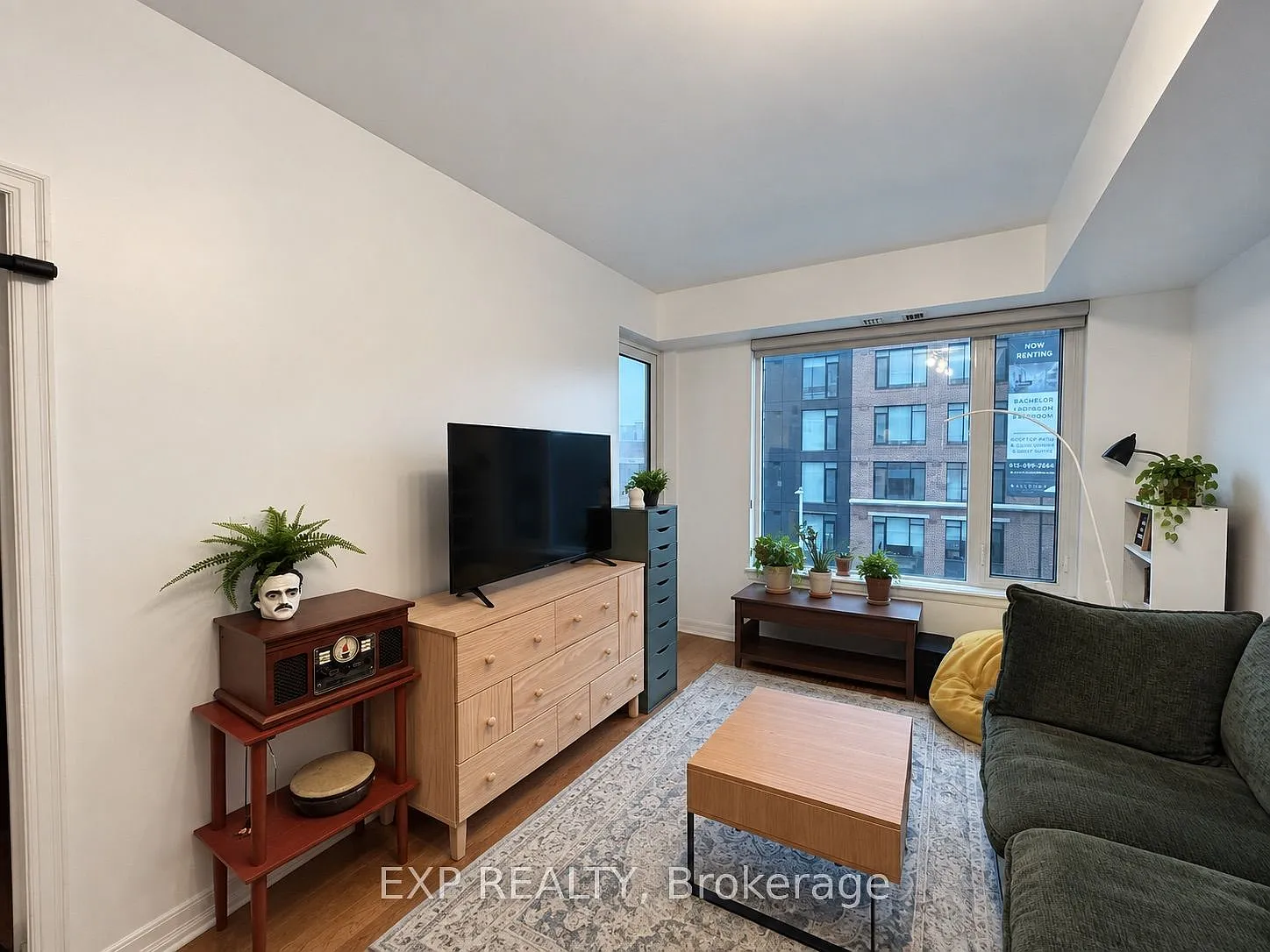 1 bed, $1,950 — Photo 4