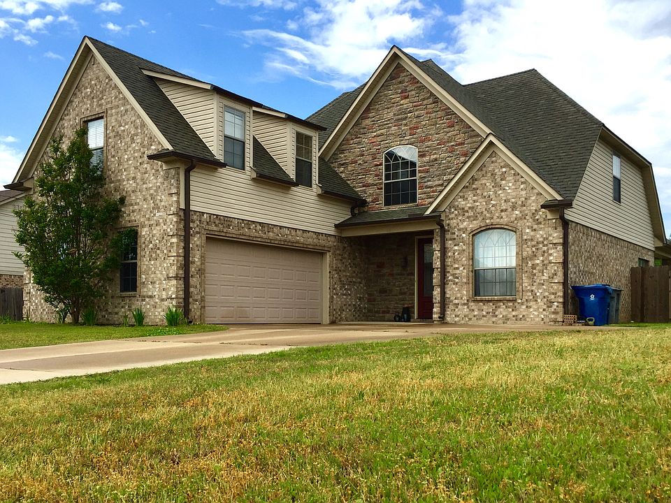 1st image of 92 Hackberry Cv