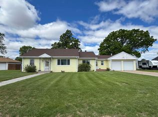 112 N Elder Ave, North Platte, NE 69101