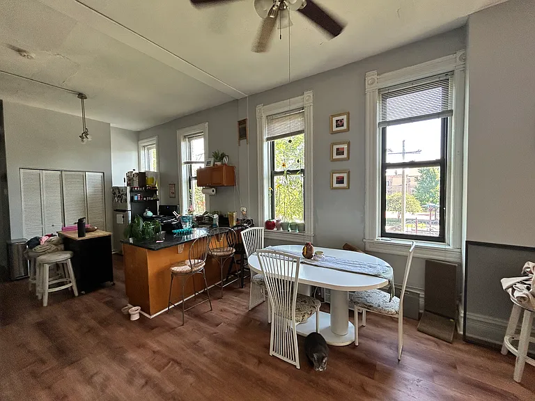 1801 S Throop St #205 — Photo 2
