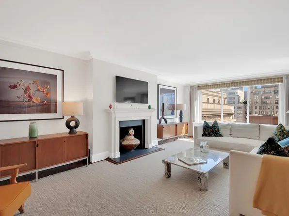 3 East 71st Street 10/11B image 2 of 15
