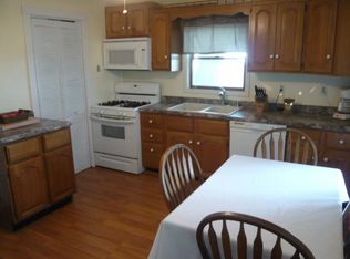 212 45th St, Moline, IL 61265