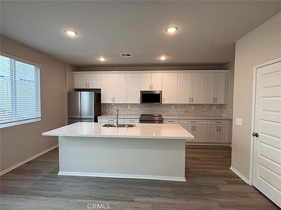 5th image of 2040 Zest St