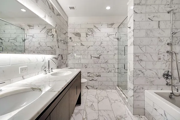 Rented by Level Group | media 14