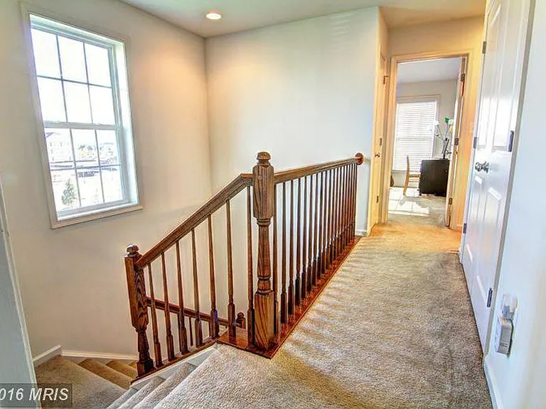 25095 Croxley Green Sq — Photo 15