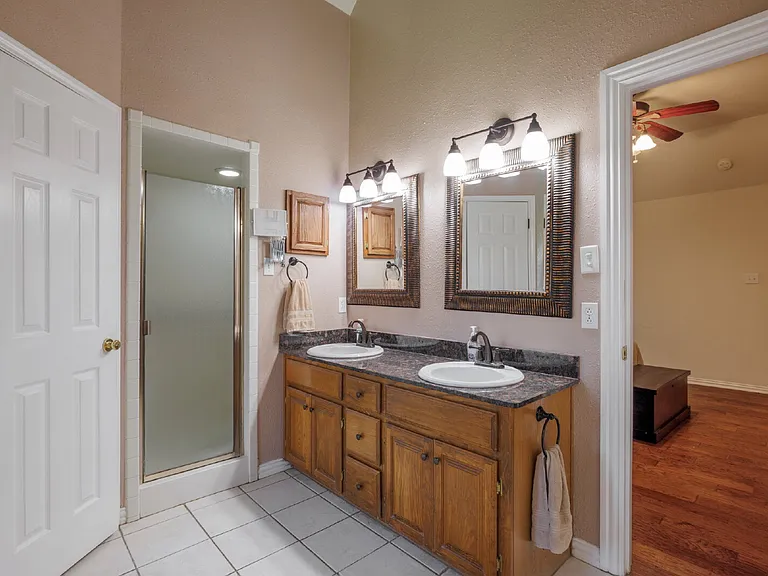 3726 Pensacola Dr — Photo 37