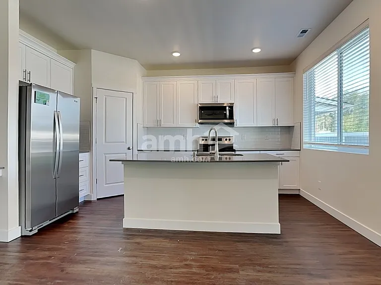 7703 Verona Loop SW — Photo 4