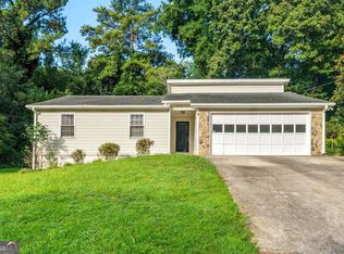 654 Village Creek Dr SW, Lilburn, GA 30047