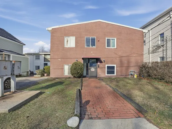 99 Irving St, Fall River, MA 02723