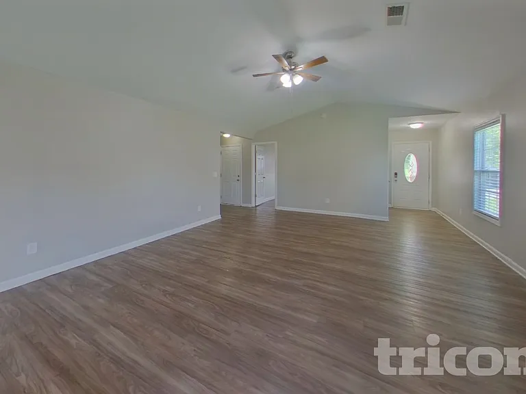 149 Moores Creek Dr — Photo 3