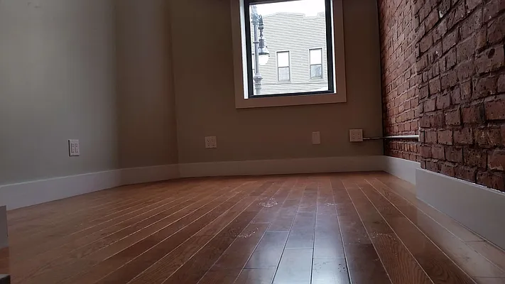 Rented by The Hamilton Group | media 29