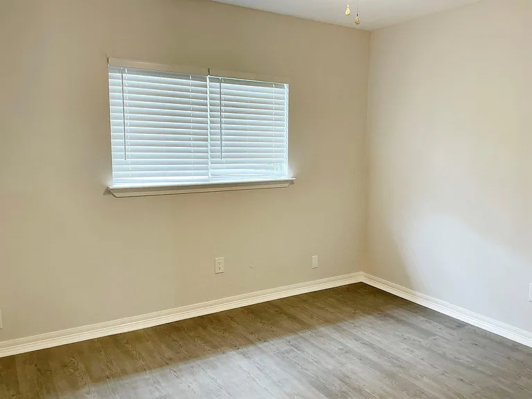 3019 Becket St — Photo 22