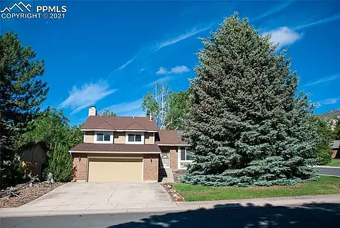 3 bed, 2157 sqft, $2,700 — Photo 1