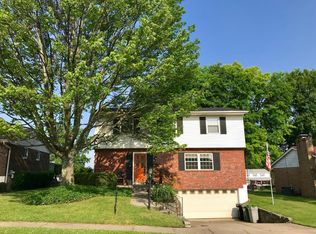 4801 Chalet Dr, Cincinnati, OH 45217