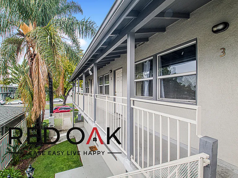 380 S. Sierra Madre Blvd. — Photo 4