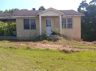 174 Duncan Rd, Six Mile, SC 29682