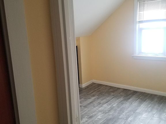 2nd image of 76 Park Edge Dr