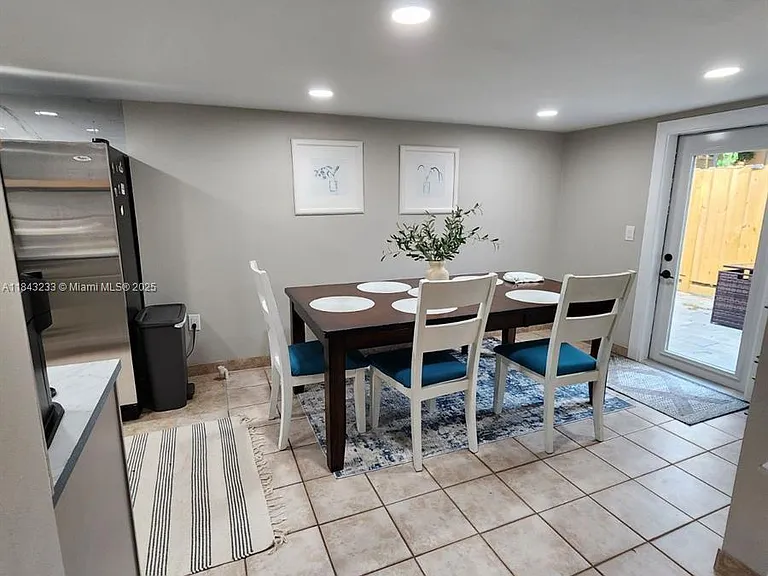 1872 SW 29th Ave — Photo 6