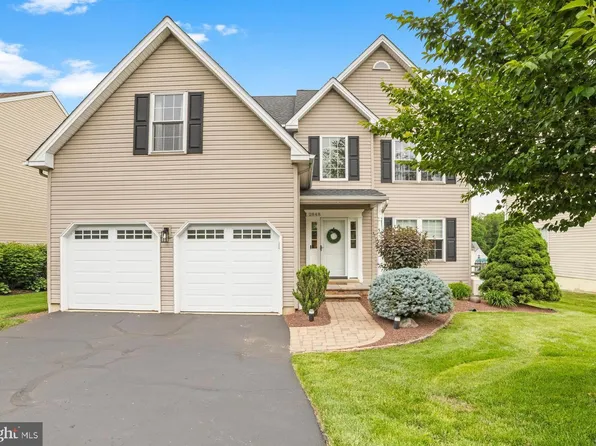 2848 Lee Dr, Jamison, PA 18929