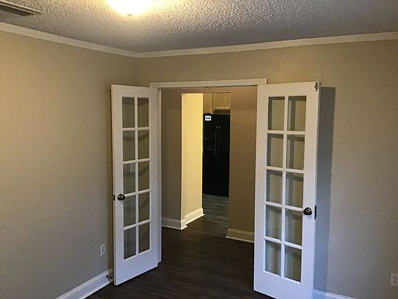 3rd image of 1771 Saw Lake Dr