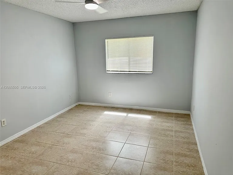 3630 N 56th Ave #310 — Photo 7