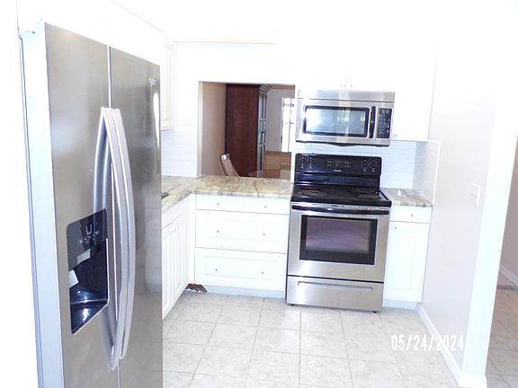 3rd image of 458 Grove Isle Cir
