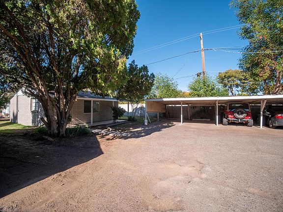 5th image of 734 E Maryland Ave #2