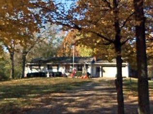 15834 Grove Rd, Lansing, MI 48906