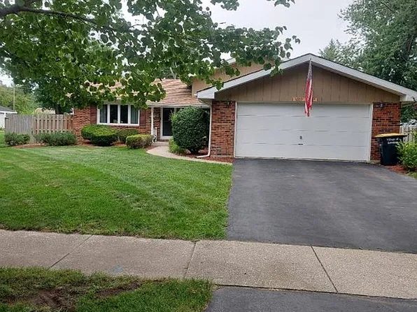 17936 Decker Ave, Lansing, IL 60438