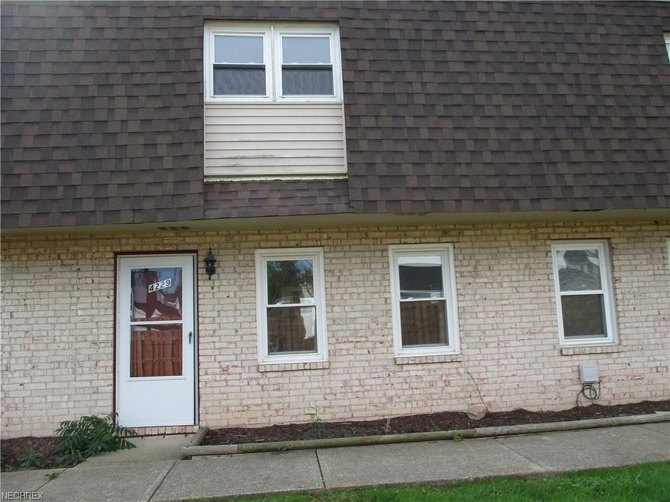 1st image of 4229 Bennington Blvd #15-C