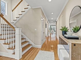 74 Oak St, Wellesley, MA 02482