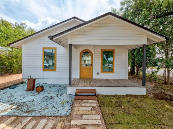 1595 Katy St, New Braunfels, TX 78130