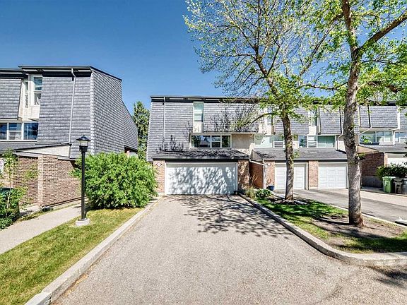 3rd image of 400 W Brae Glen Cres SW