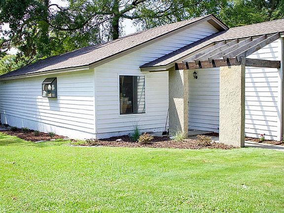 2nd image of 101 Ridge Pointe Ct