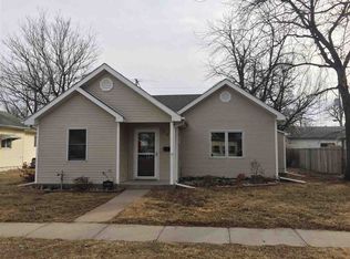 109 E 28th St, Kearney, NE 68847