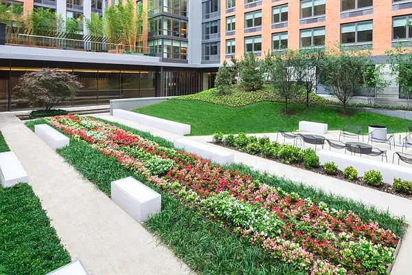 Rented by Gotham Organization | media 33