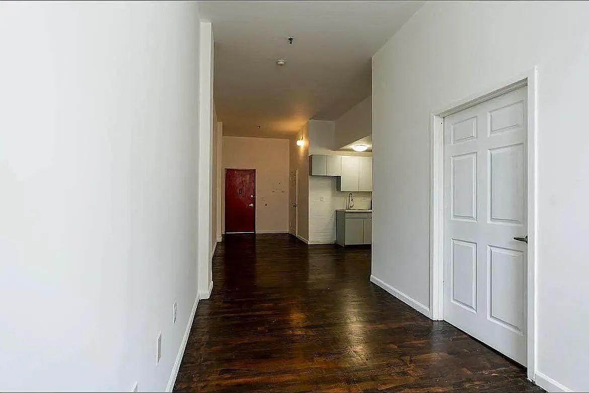 15 Lawton Street — Photo 2