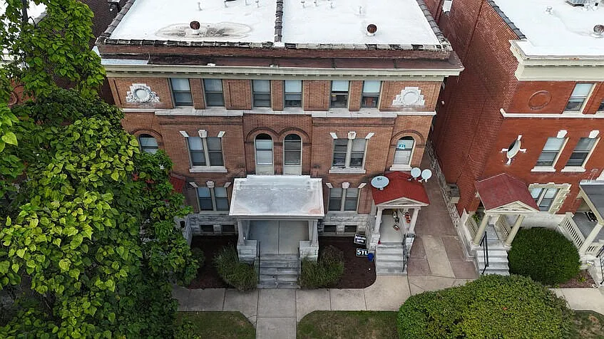 Waterman Pine Apartments LLC