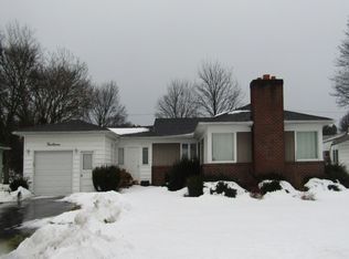 411 Lafayette Rd, Rochester, NY 14609
