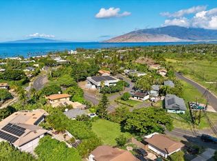 240 Kanani Rd, Kihei, HI 96753
