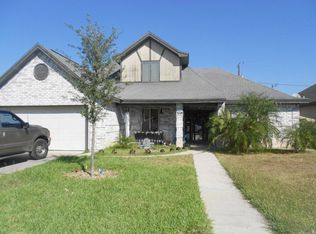 947 E Hummingbird St, Roma, TX 78584