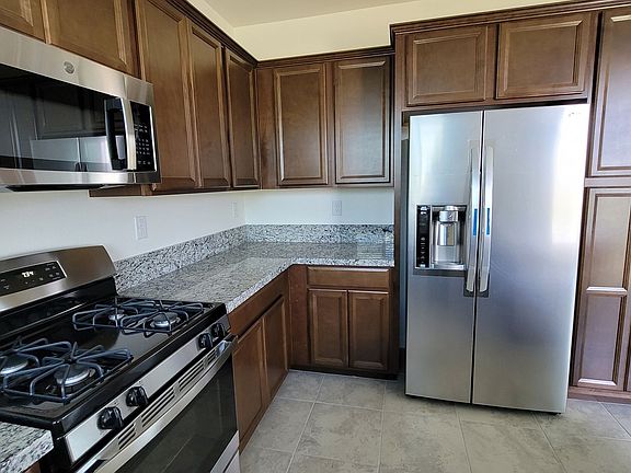 4th image of 69 Aurum Park Ct