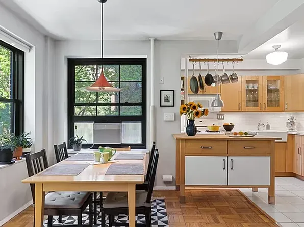 365 Clinton Ave APT 4F, Brooklyn, NY 11238