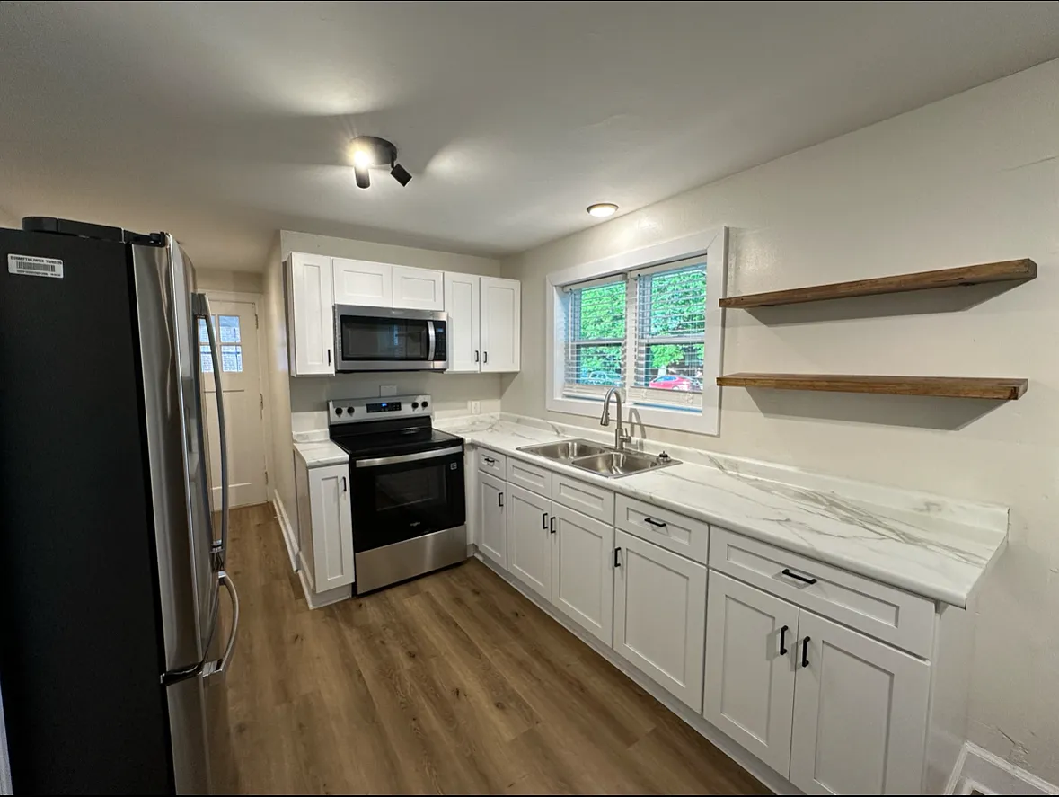 3320 Luther Street - 1 — Photo 2