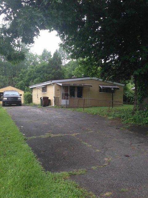 1st image of 2436 Ferris Park Dr
