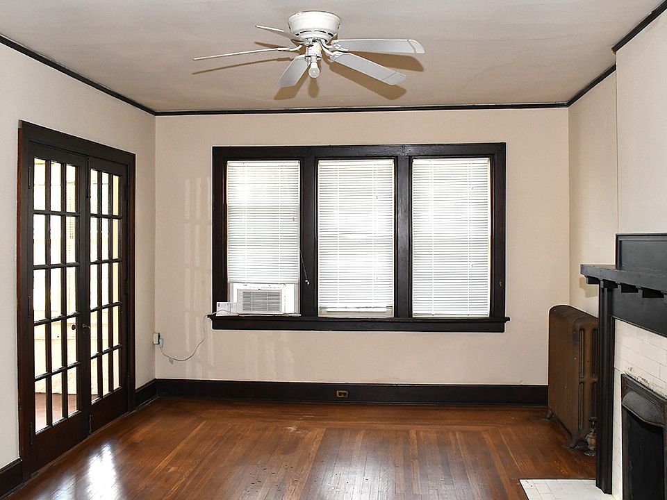 1st image of 1006 Delta Ave #2S