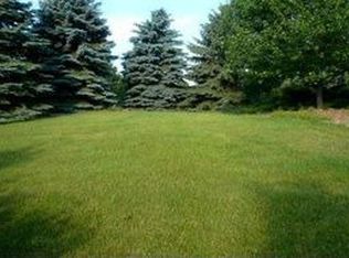 11687 Clearview Dr, Williamsburg, MI 49690