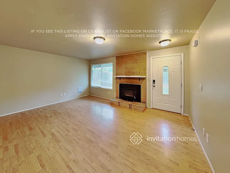 5823 60th Dr NE — Photo 4